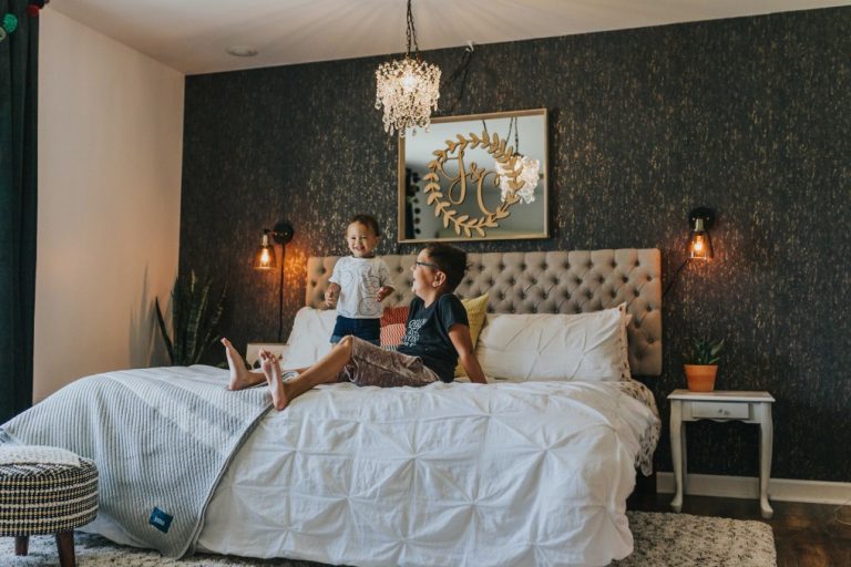 What Kind of Mattresses Do Hotels Use Heavy Duty STL Beds