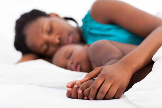 Co Sleeping With Your Infant: Benefits And Risks