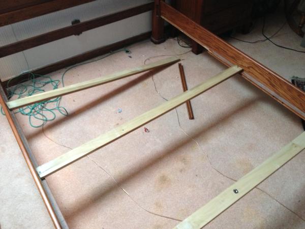 How To Fix Bed Frame Support, King Size Wood Bed Rails With Hooks