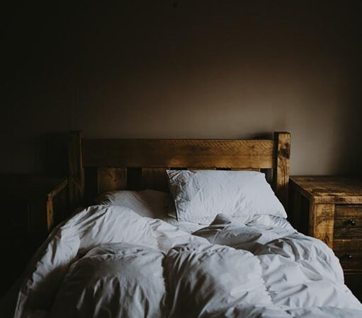 How To Choose The Best Mattress Topper For Hip Pain Sufferers?