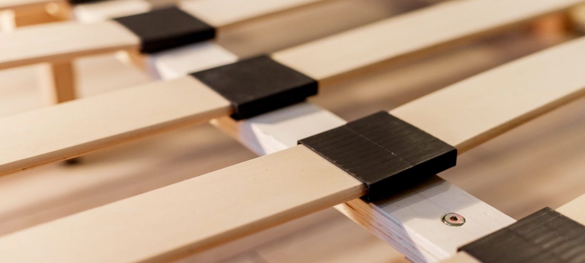 Put Mattress Directly On Wood Slats, How To Put Bed Slats In