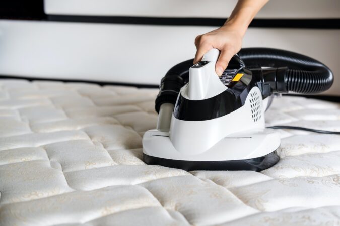 Mite vacuum cleaner Cleaning bed mattress. Can Mold Grow In My Mattress?