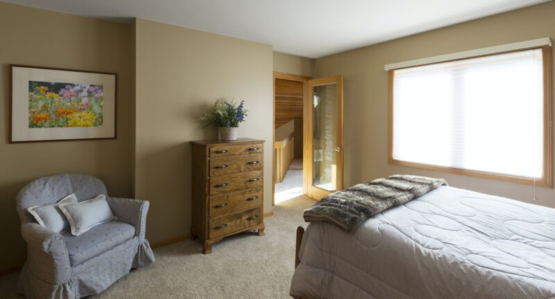 Bedroom furniture. How To Choose A Chest Of Drawers.